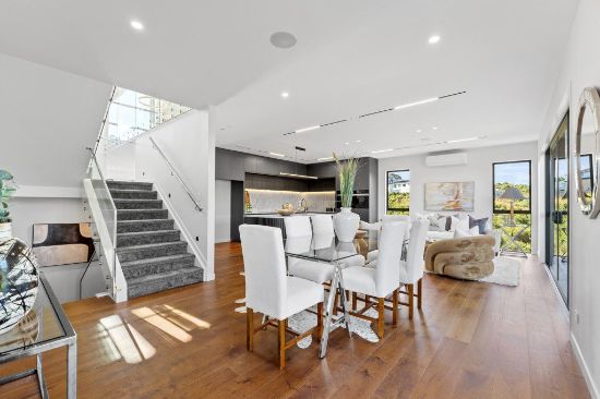 Picture of Grand Home For Luxury Lifestyle Living