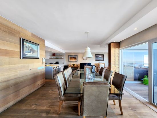 Picture of 2 Bedroom Penthouse For Sale in Clifton