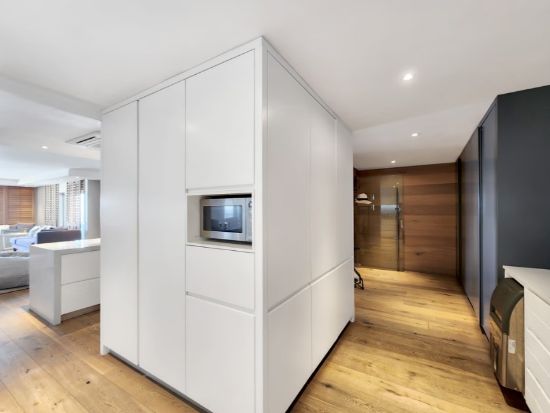 Picture of 2 Bedroom Penthouse For Sale in Clifton