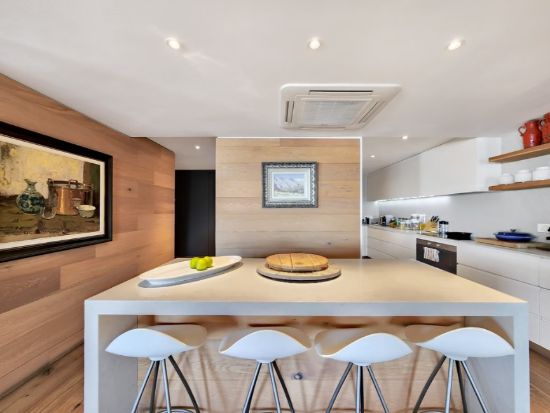 Picture of 2 Bedroom Penthouse For Sale in Clifton