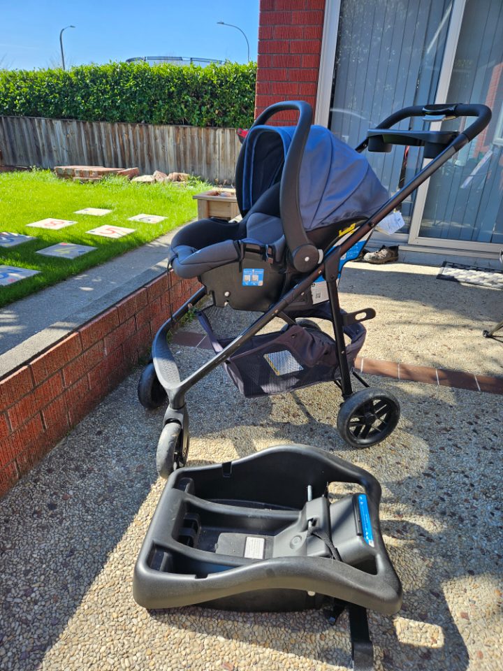 Picture of Pram, Carseat Capsule, Bassinet All-in-one