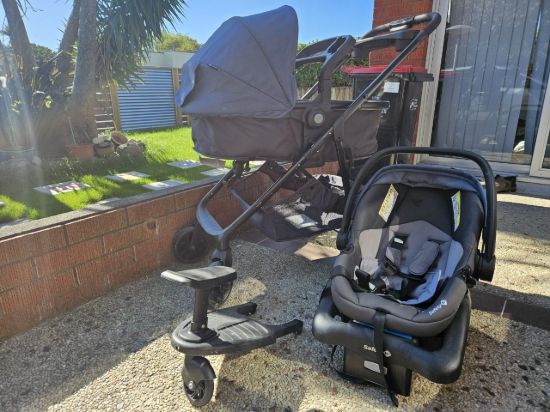 Picture of Pram, Carseat Capsule, Bassinet All-in-one
