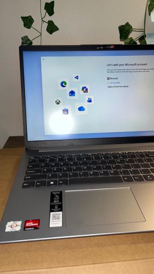 Picture of Lenovo ideapad 1