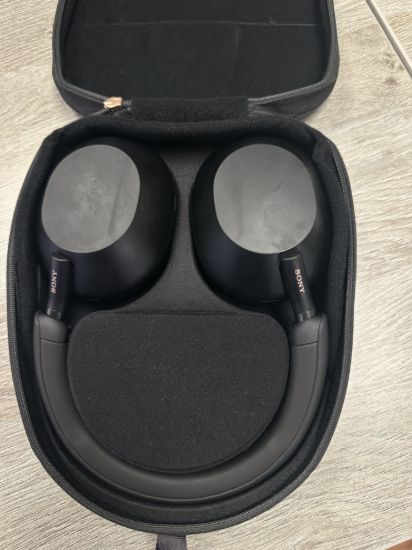 Picture of Sony Noise Cancelling BT Headphones